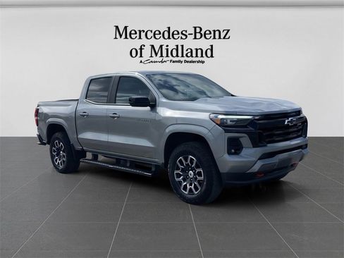 Used 2024 Chevrolet Colorado Z71 w/ Z71 Convenience Package 2 image 2