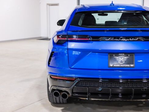 Used 2022 Lamborghini Urus image 14