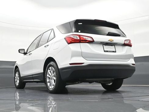 Used 2020 Chevrolet Equinox LS FWD image 27