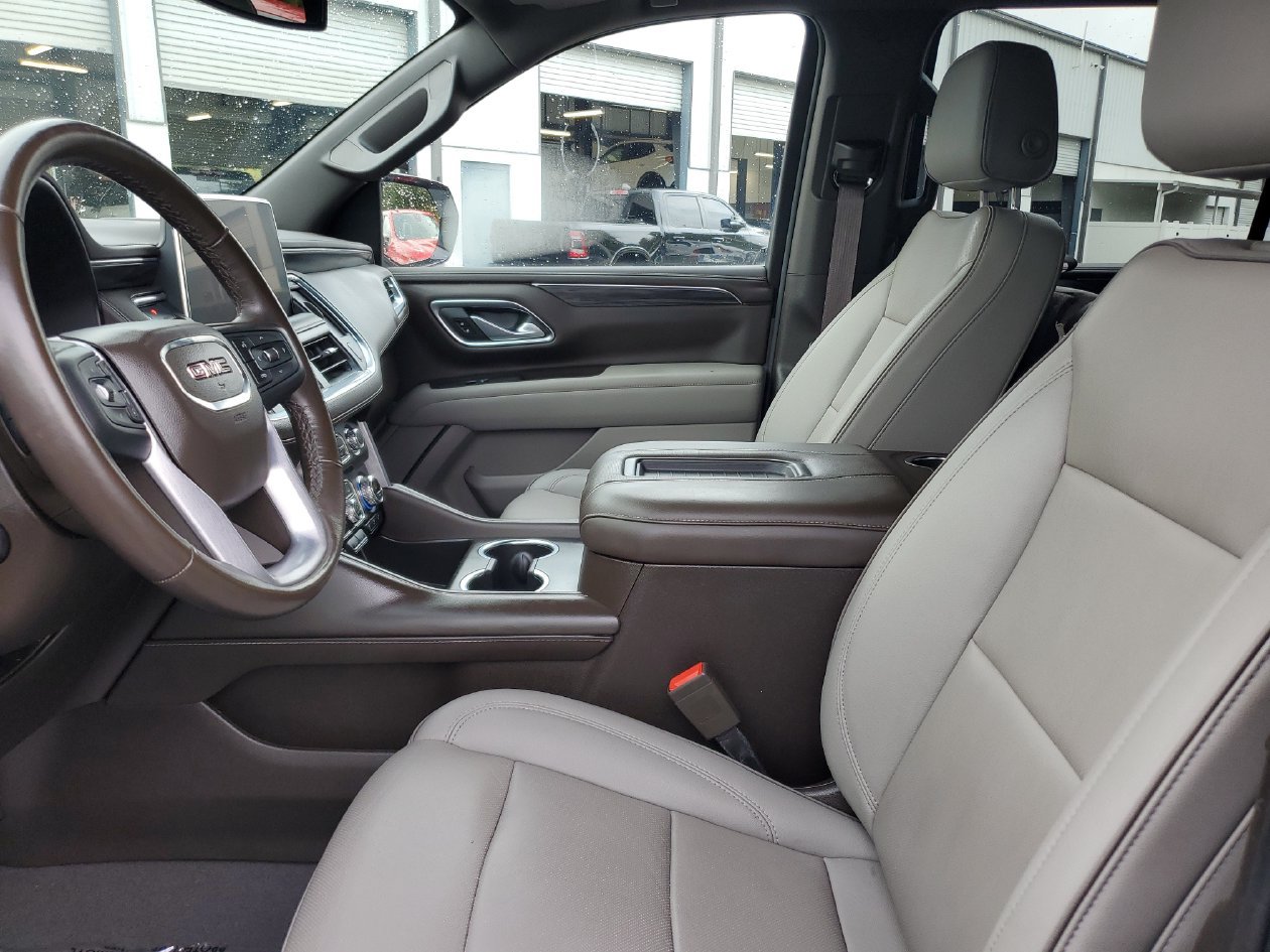 Used 2022 GMC Yukon XL SLT w/ SLT Premium Package AWD/4WD image 18