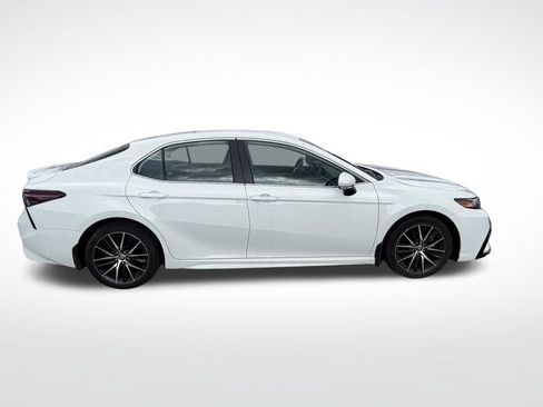 Used 2023 Toyota Camry SE w/ Cold Weather Package AWD/4WD image 7
