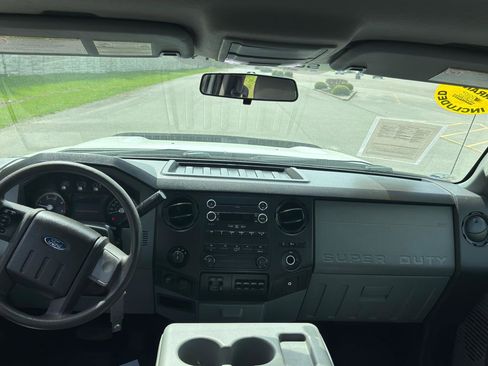 Used 2015 Ford F250 XL w/ Power Equipment Group AWD/4WD image 17