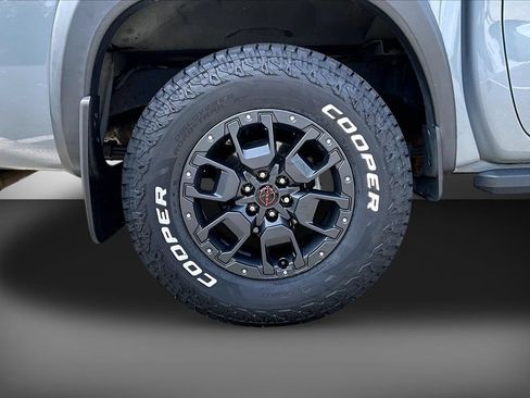 Used 2022 Nissan Frontier PRO-4X w/ Pro-4X Premium Package AWD/4WD image 36