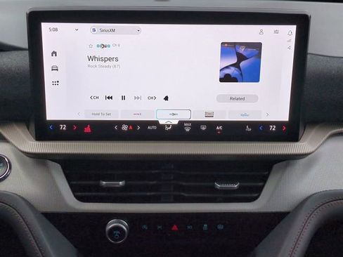 Used 2025 Ford Explorer Active image 18