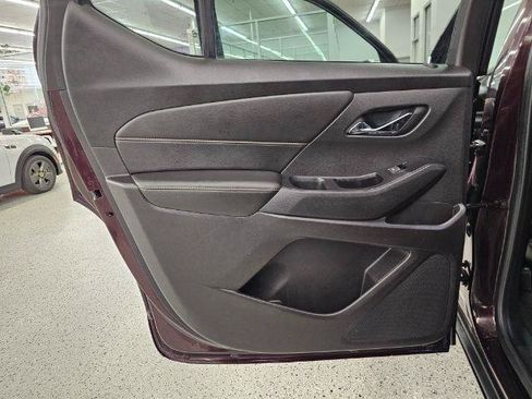 Used 2019 Chevrolet Traverse LT FWD image 31