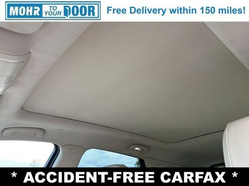 Used 2017 Cadillac XT5 Premium Luxury image 30