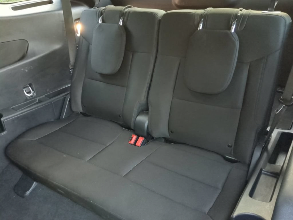 Used 2023 Ford Explorer XLT AWD/4WD image 49
