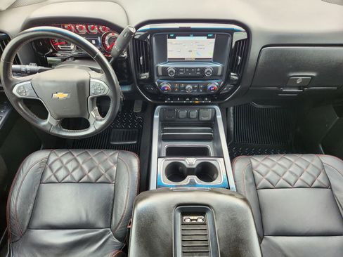 Used 2018 Chevrolet Silverado 1500 LT w/ All Star Edition AWD/4WD image 29