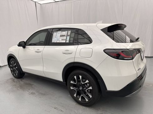New 2026 Honda HR-V EX-L image 4