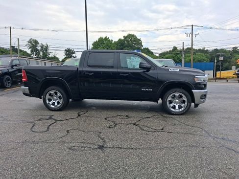 Certified 2025 RAM 1500 Big Horn AWD/4WD image 4