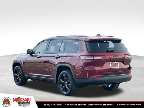 Used 2023 Jeep Grand Cherokee L Laredo AWD/4WD image 4