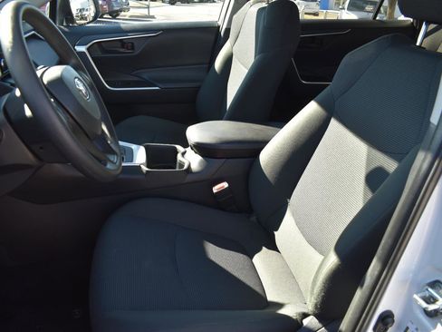 Used 2024 Toyota RAV4 LE image 19