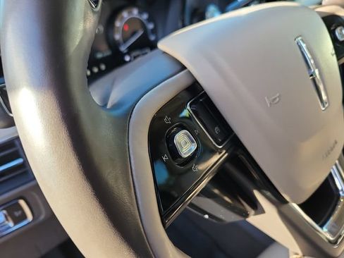 Certified 2020 Lincoln Corsair AWD w/ Premium Package image 26