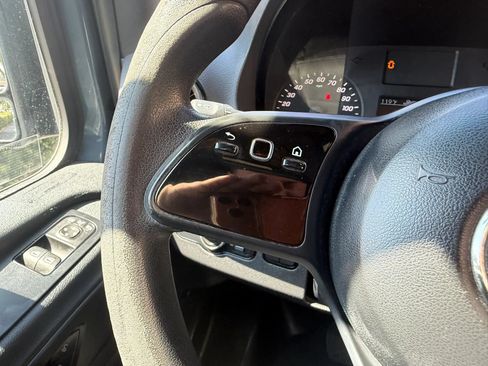 Used 2019 Mercedes-Benz Sprinter 144 image 22