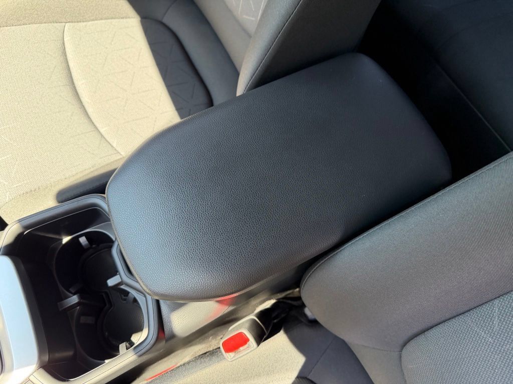 Used 2025 Toyota RAV4 XLE w/ Convenience Package AWD/4WD image 25