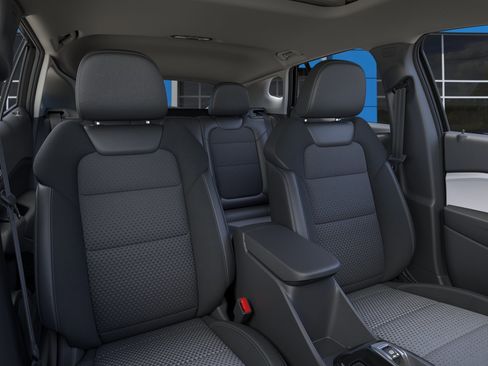 New 2026 Chevrolet Trax LT w/ Sunroof Package FWD image 16