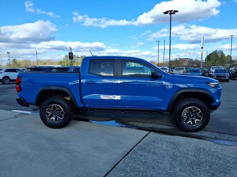 Used 2025 Chevrolet Colorado ZR2 w/ Technology Package image 4