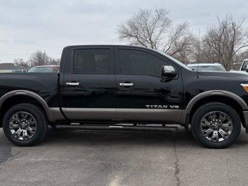 Used 2019 Nissan Titan Platinum Reserve w/ Platinum Utility Package image 5