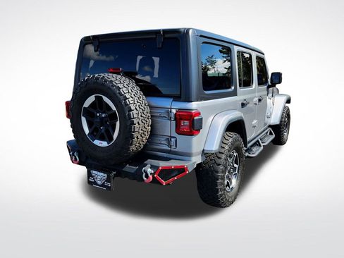 Used 2018 Jeep Wrangler Unlimited Sahara image 8