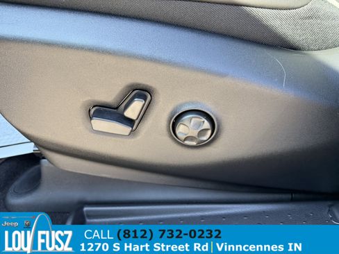 New 2026 Chrysler Pacifica Limited w/ S Appearance Package image 19