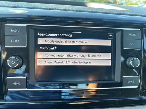 Used 2022 Volkswagen Taos S image 37