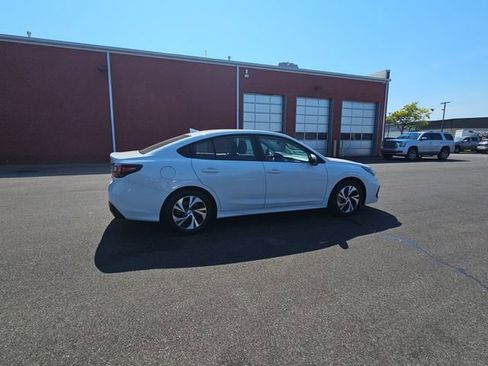 Used 2025 Subaru Legacy Premium AWD/4WD image 10