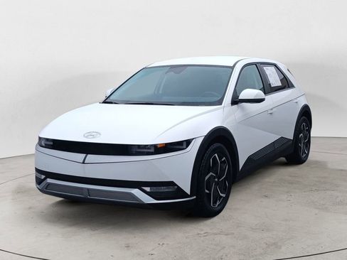 Used 2024 Hyundai Ioniq 5 SEL image 1