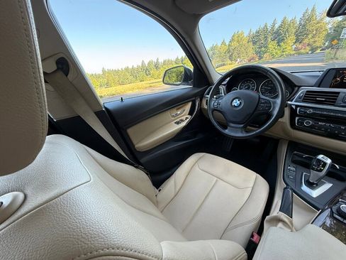 Used 2017 BMW 320i Sedan image 17
