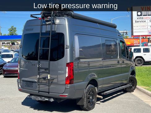 Used 2022 Mercedes-Benz Sprinter 2500 image 6