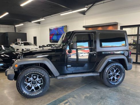 Used 2012 Jeep Wrangler Sport AWD/4WD image 5