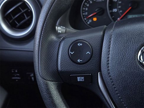 Used 2016 Toyota RAV4 LE image 21