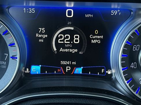 Used 2016 Chrysler 300 C Platinum w/ Safetytec Plus Group image 22