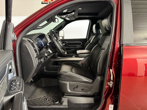 Used 2024 RAM 3500 Laramie w/ Night Edition image 14