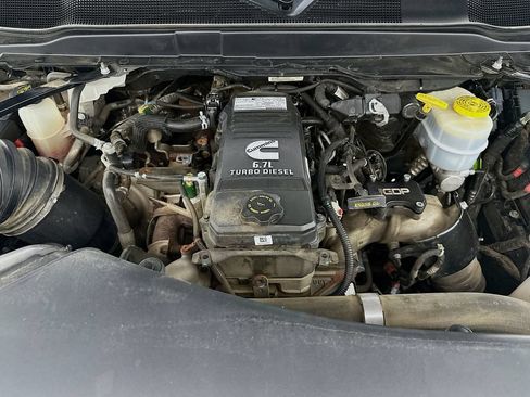 Used 2019 RAM 3500 Tradesman w/ Chrome Appearance Group AWD/4WD image 31