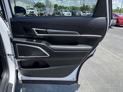 Used 2023 Kia Telluride LX FWD image 20