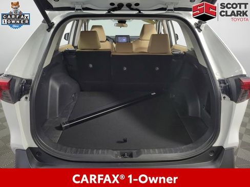 Used 2019 Toyota RAV4 XLE w/ Convenience Package FWD image 26