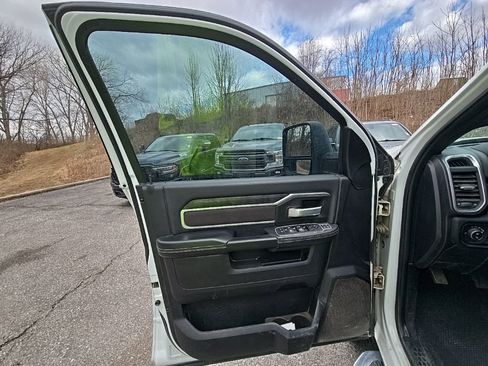 Used 2024 RAM 2500 Big Horn image 21