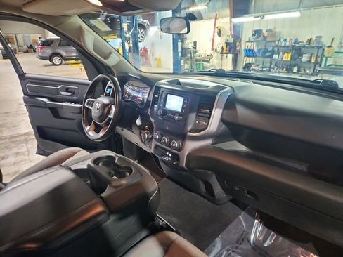 Used 2019 RAM 1500 Big Horn image 19