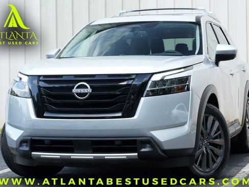 Used 2022 Nissan Pathfinder SL w/ SL Premium Package FWD image 1