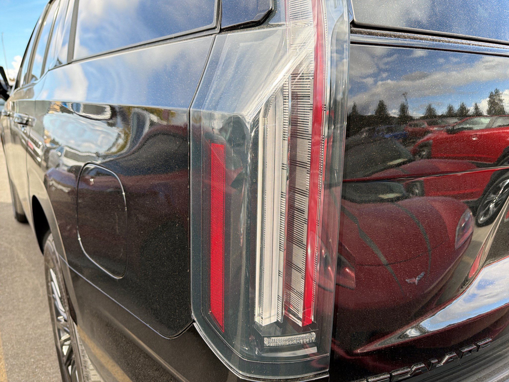 Certified 2025 Cadillac Escalade Sport Platinum AWD/4WD image 8