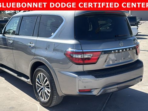 Used 2024 Nissan Armada SL image 7