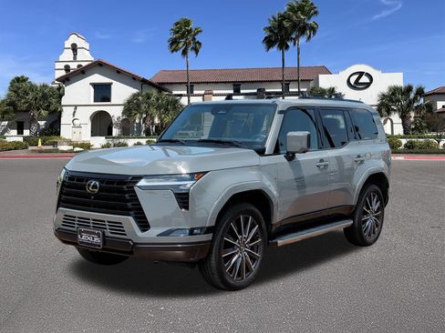 Certified 2025 Lexus GX 550 w/ Cold Area Package AWD/4WD image 5
