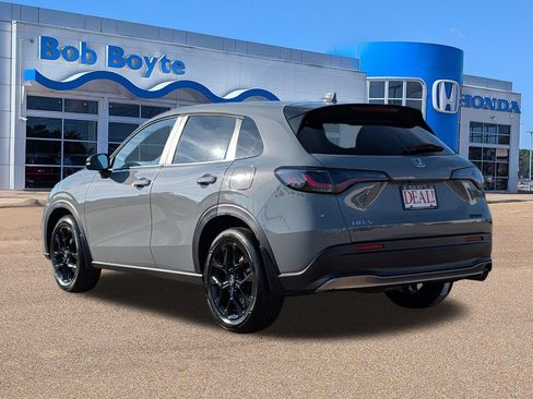 Used 2025 Honda HR-V Sport image 3