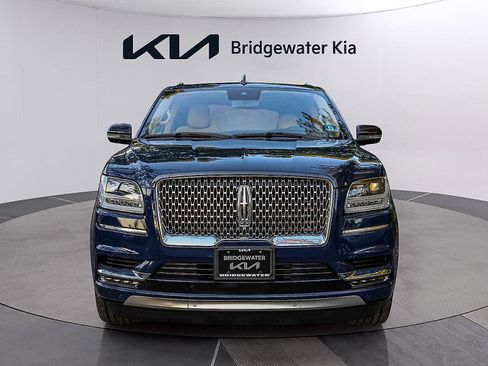 Used 2020 Lincoln Navigator Reserve w/ Luxury Package AWD/4WD image 2