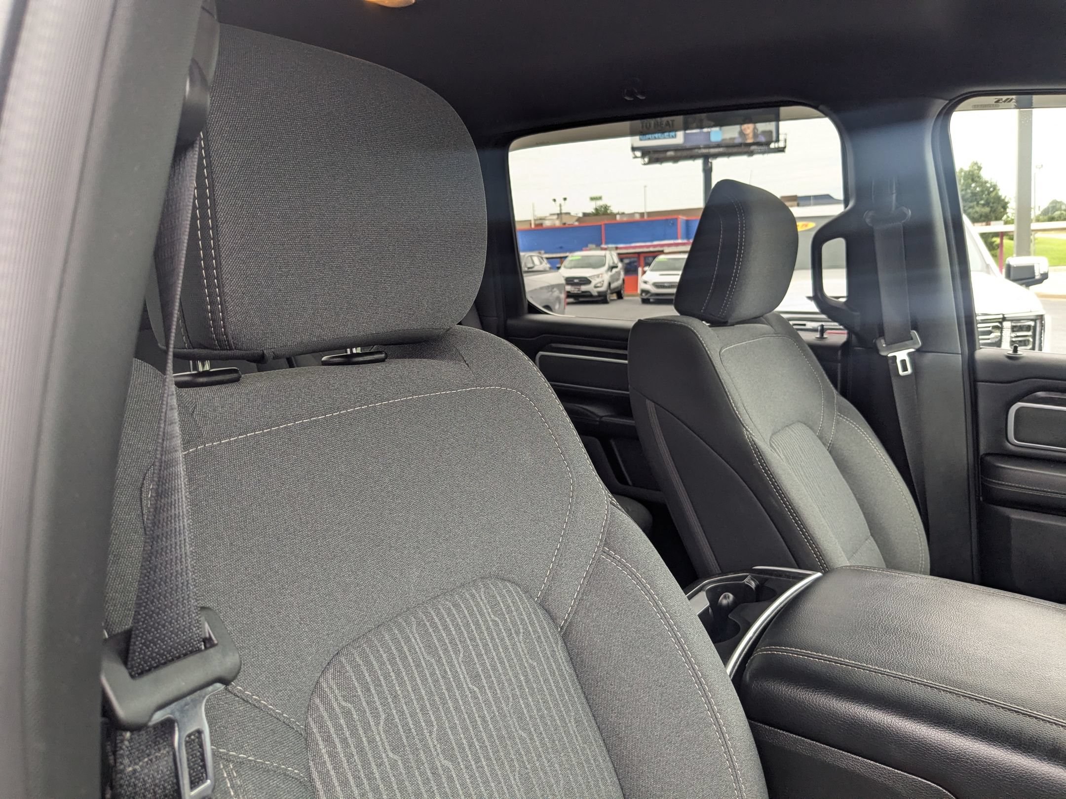 Used 2022 RAM 1500 Big Horn AWD/4WD image 25