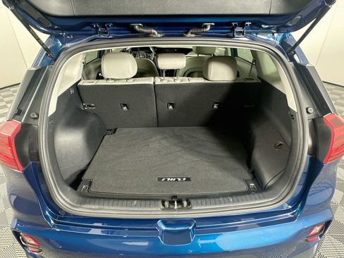 Used 2022 Kia Niro EX FWD image 29