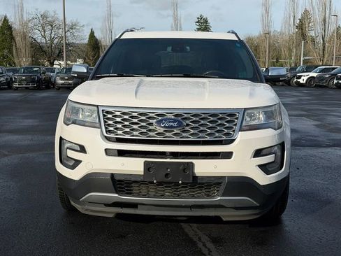 Used 2017 Ford Explorer Platinum image 9
