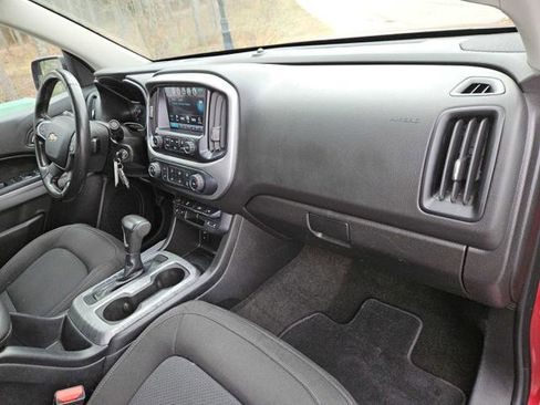Used 2018 Chevrolet Colorado LT w/ LT Convenience Package image 28