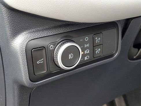 New 2026 Ford Explorer Active w/ Active Comfort Package image 10