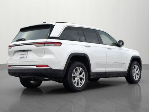 Used 2022 Jeep Grand Cherokee Limited image 7
